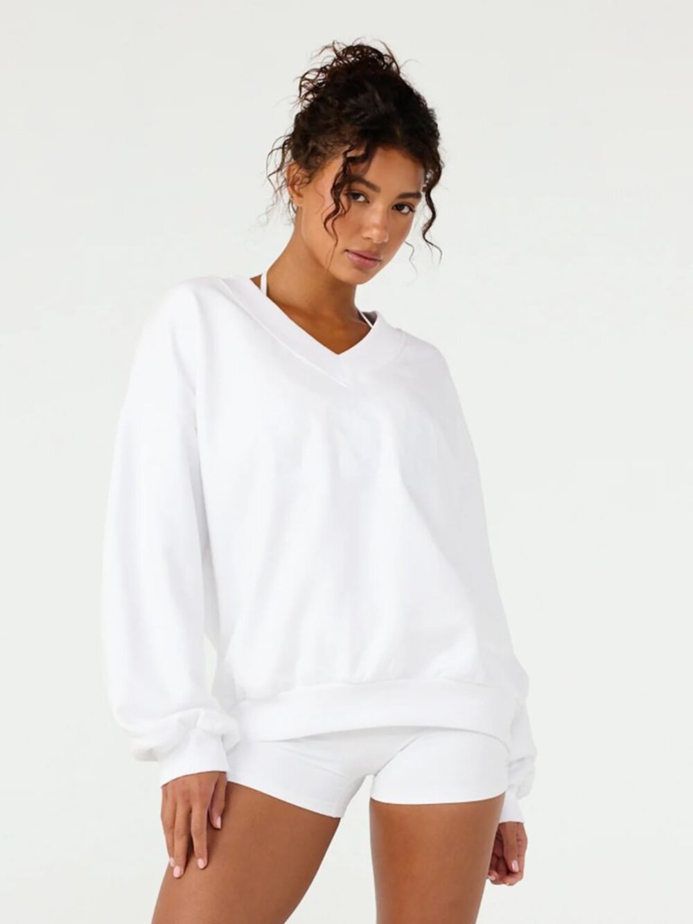 CSB V Neck Sweatshirt in White, Size Small